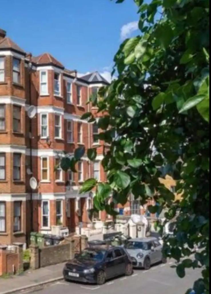 Stylish 2 Bedrooms Flat Sleeps 6 & Garden London Zone 2 Cls Central Экстерьер фото